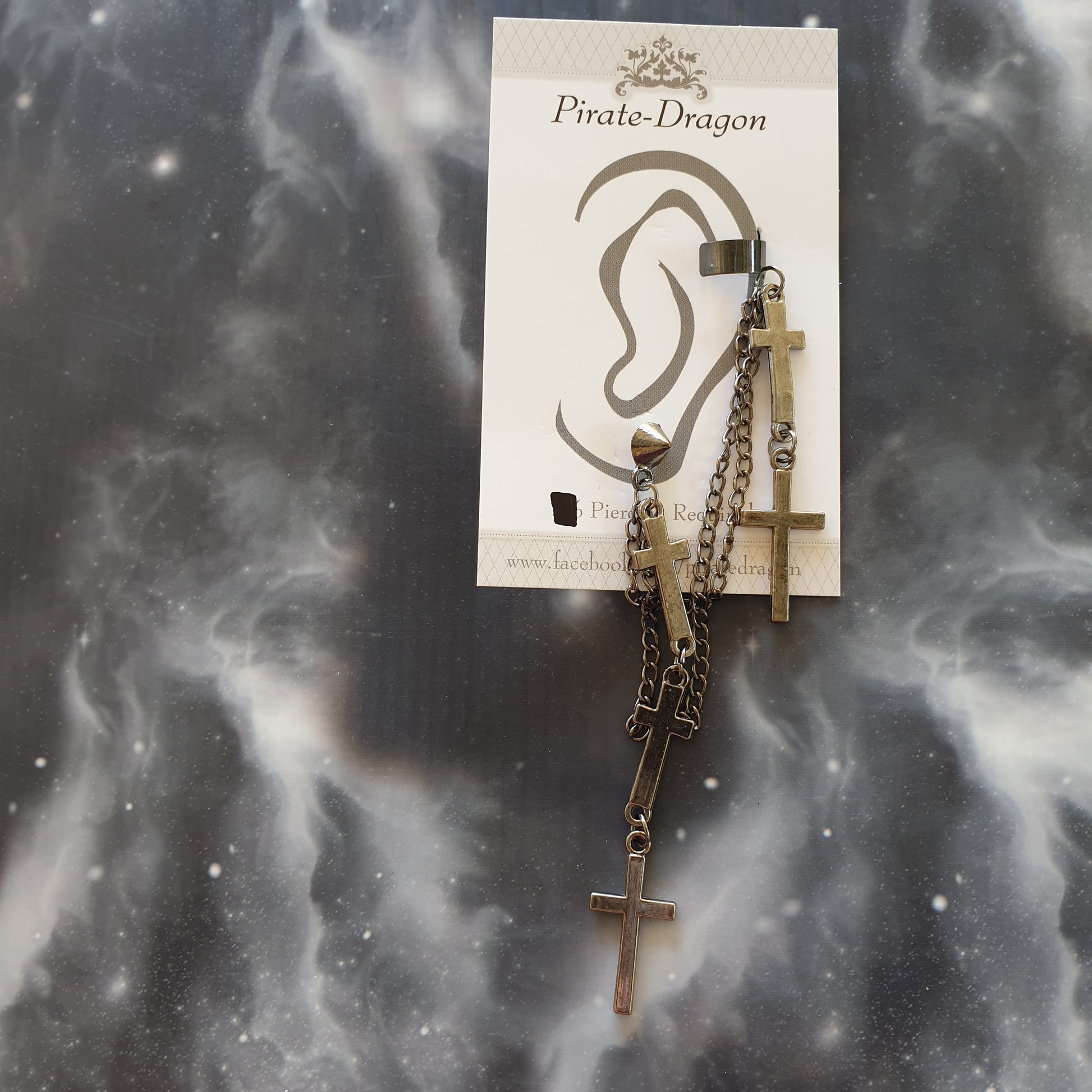 Gunmetal Crosses & Chains Pierced Earcuff (EC91313)