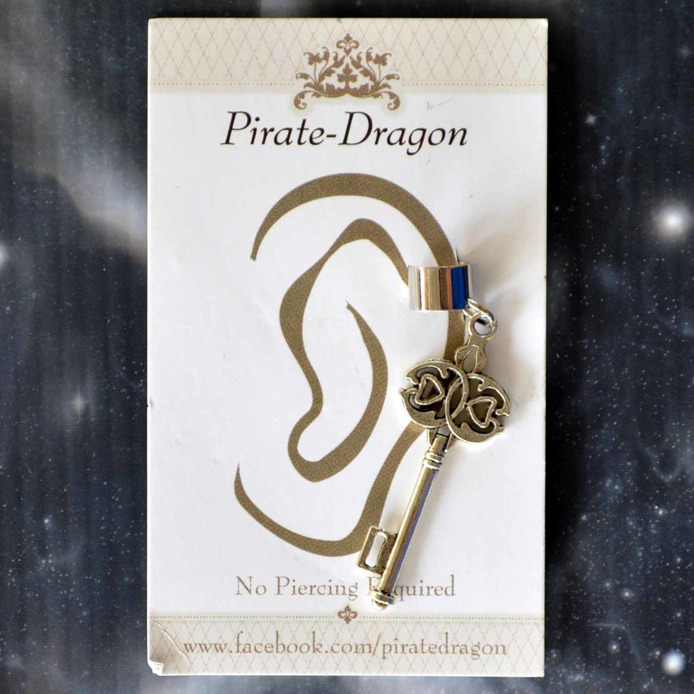 Silver Key Non-Pierced Ear Cuff (EC2904)